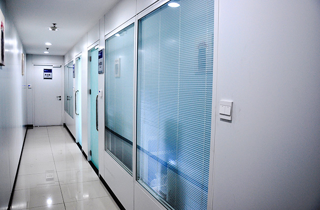 如何選擇醫(yī)用護(hù)墻板,興鐵來教您 如何選擇醫(yī)用護(hù)墻板,興鐵來教您