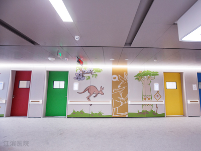 醫(yī)院系統(tǒng)裝修中如何選擇醫(yī)用門或醫(yī)療專用門呢？